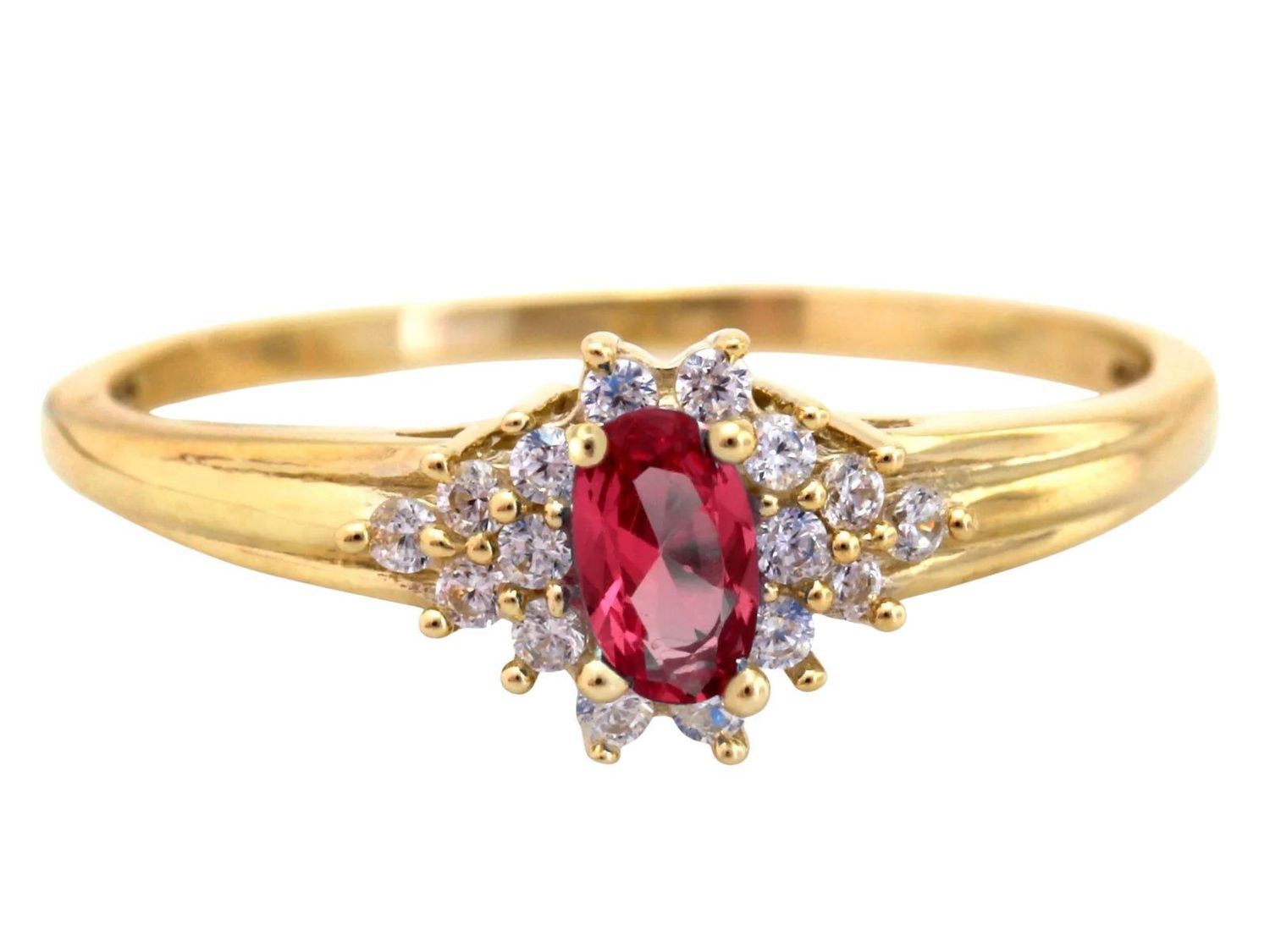 Elegancki złoty pierścionek damski z rubinem w czterech łapkach i cyrkoniami. Kolorowe kamienie syntetyczne, kolekcja Rainbow – idealny na prezent.1.jpg